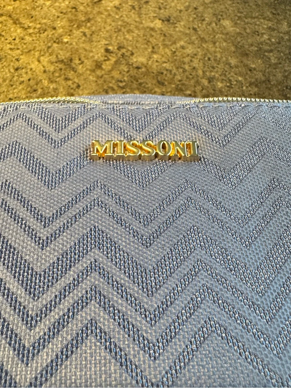 Missoni x Delta First Class/Business Blue Chevron Zip Cosmetic Pouch  Gold Logo